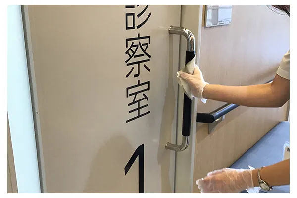 除菌作業